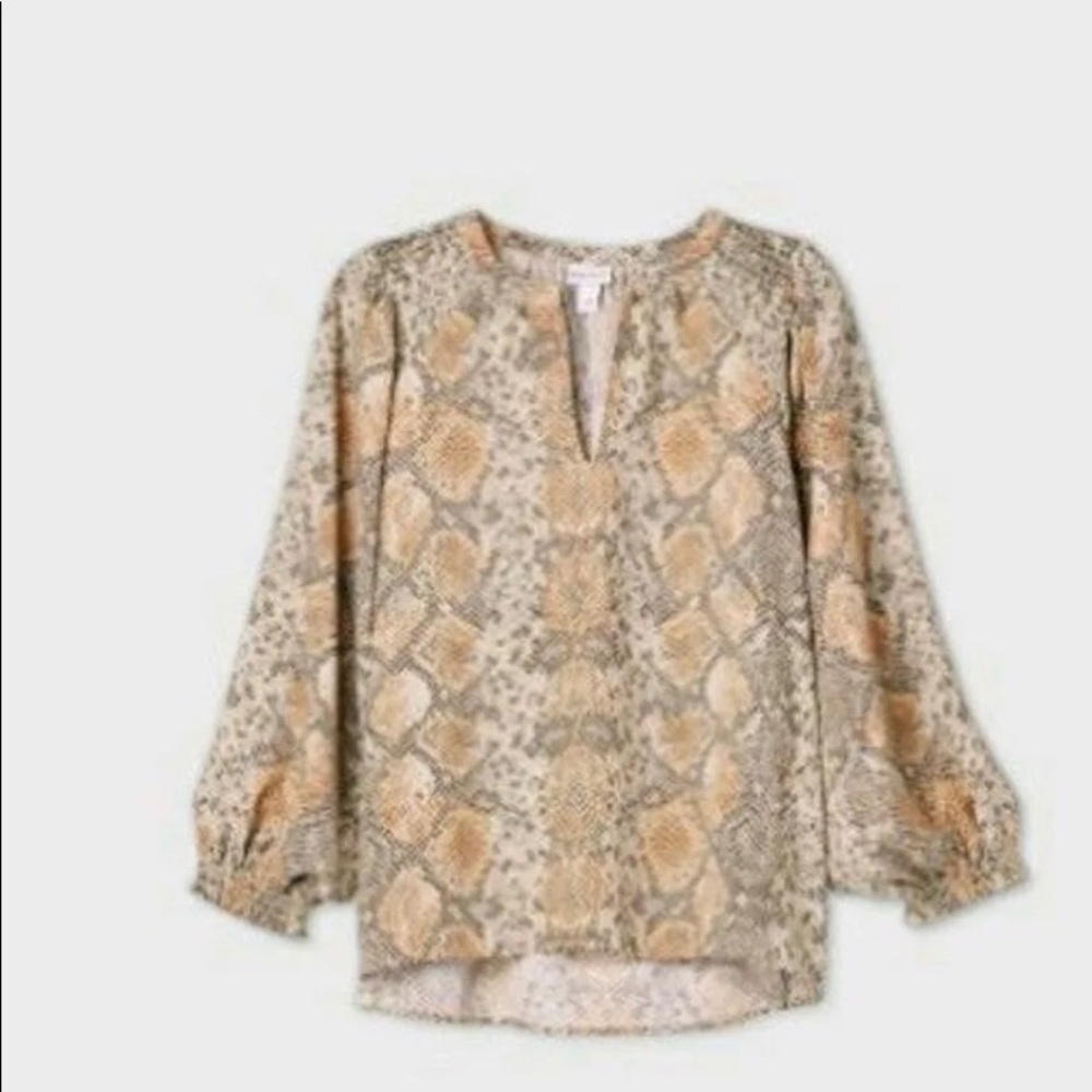 Ava & Viv Snake Print long sleeve blouse
